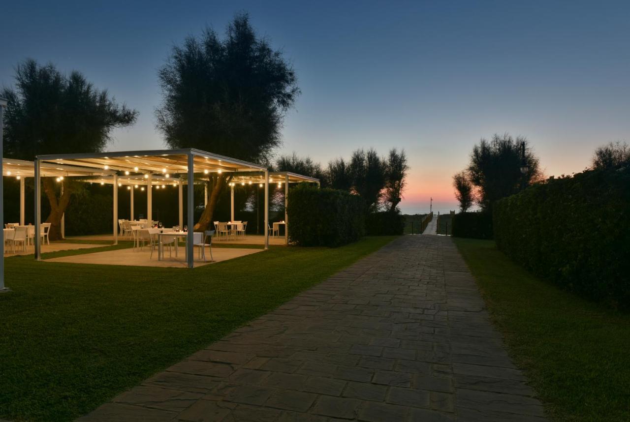 Paestum Inn Beach Resort Exterior photo